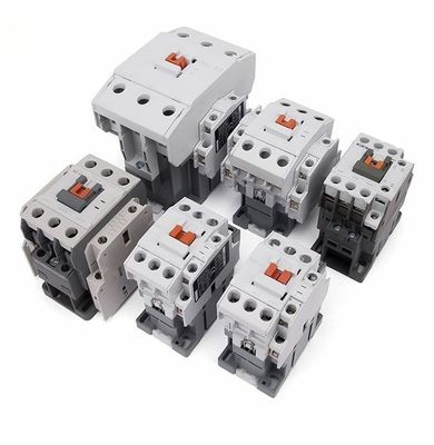 thumbnail image 2 of 25A 240VAC IEC Reversing Contactor – 3 Poles – 4.92 X 4.92 X 3.74 Inches – NEW 2 of 6